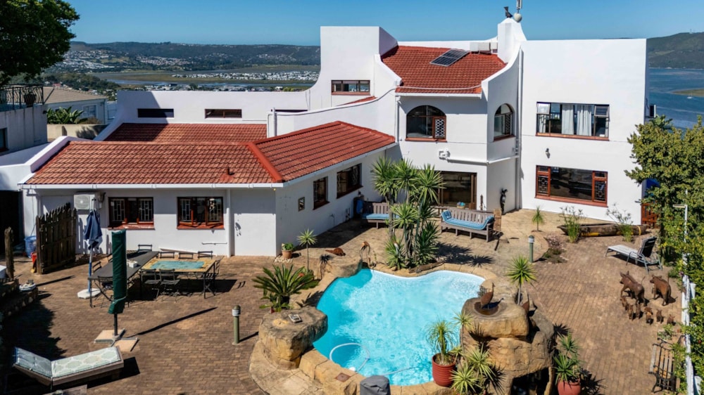 Double-storey house to rent in Heuwelkruin, Knysna - 1KG1696480 Double-storey house to rent in Heuwelkruin, Knysna - 1KG1696480