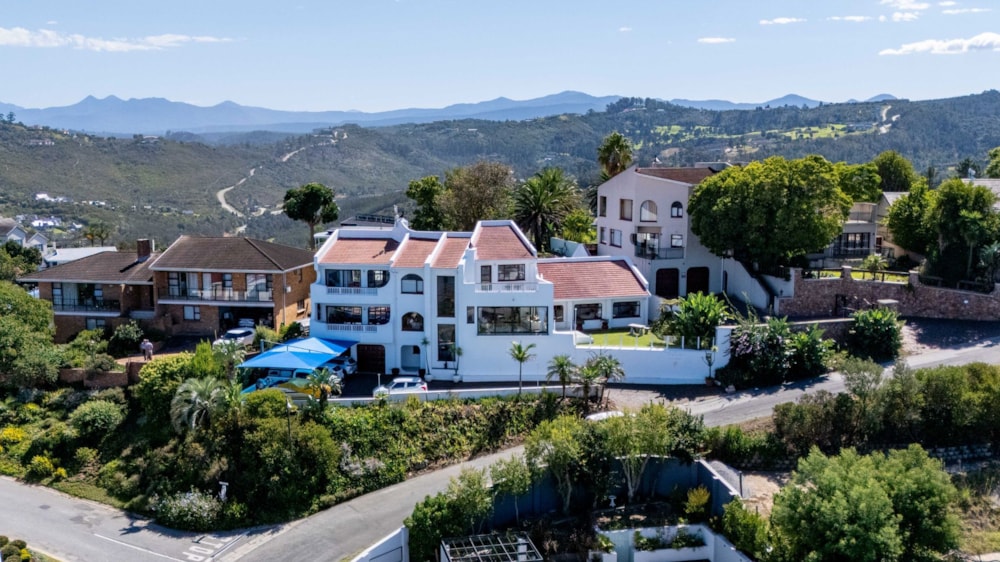 Double-storey house to rent in Heuwelkruin, Knysna - 1KG1696480 Double-storey house to rent in Heuwelkruin, Knysna - 1KG1696480