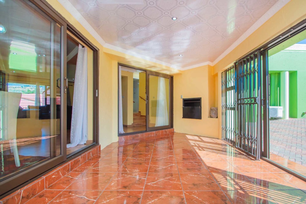 House for sale in Rangeview - 1KR1697782 House for sale in Rangeview - 1KR1697782