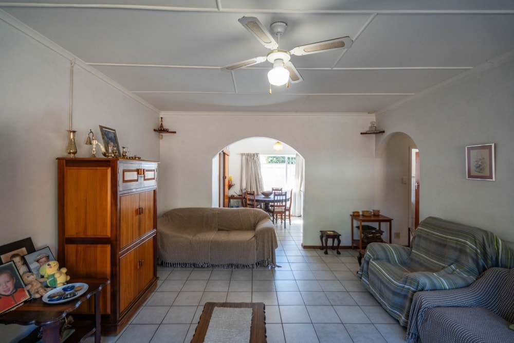 House for sale in Sunnyside, Grahamstown, Makhanda - 1GC1681455