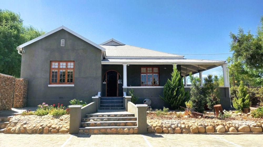 Bed & breakfast for sale in Oudtshoorn - 1OU1695383