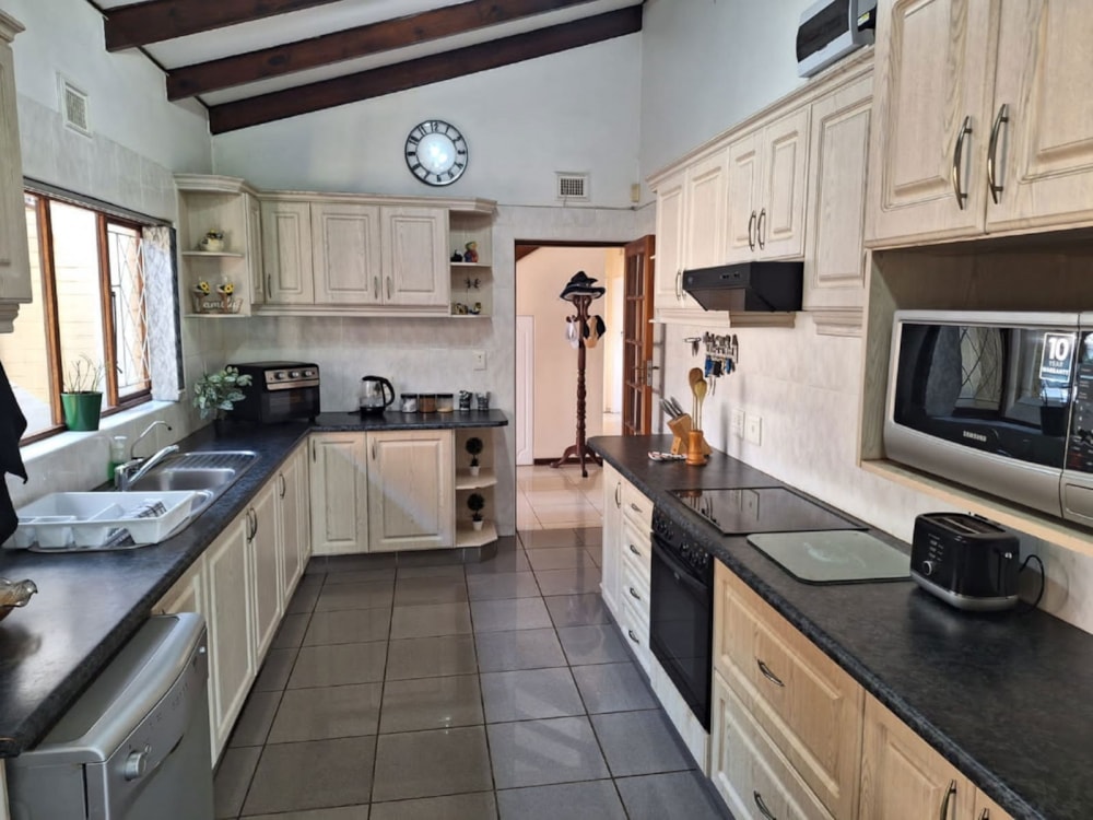 House for sale in Scottburgh South - 1si1699020