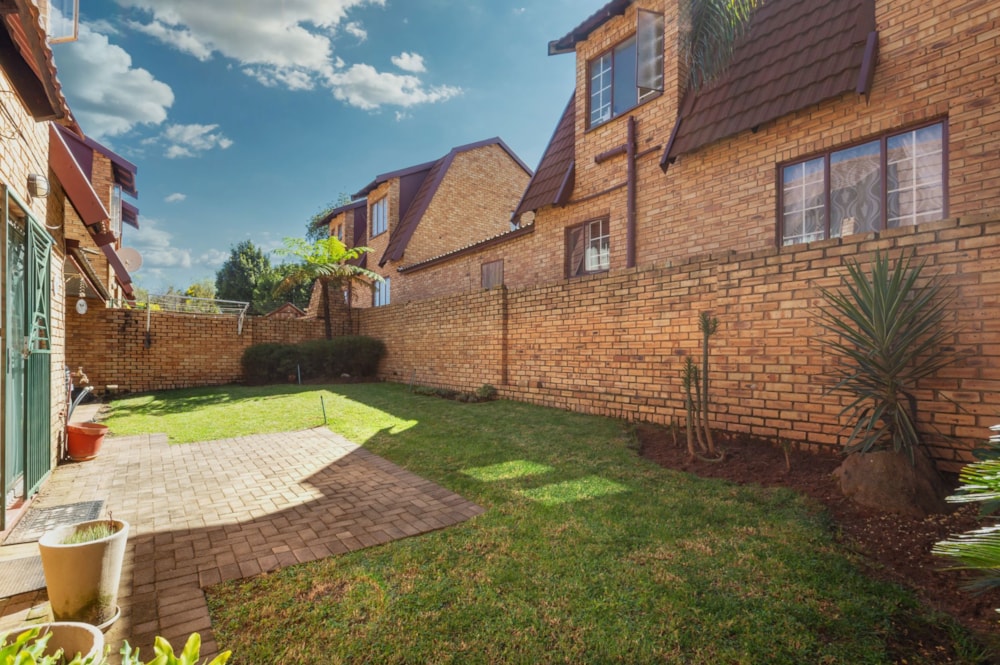 Townhouse for sale in Boskruin - RAN1695543 Townhouse for sale in Boskruin - RAN1695543