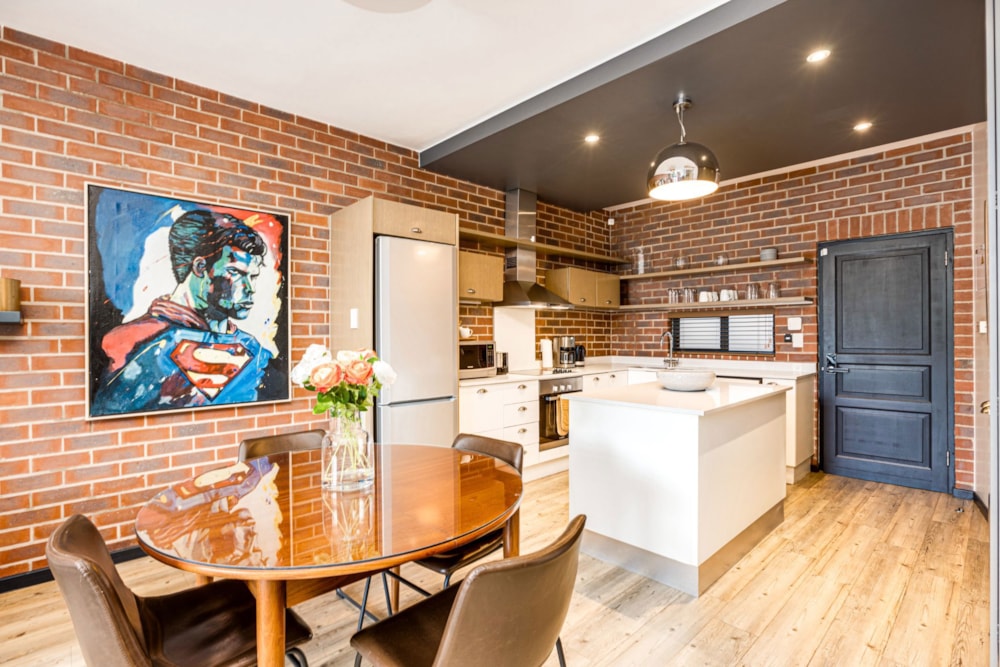 Apartment for sale in Rosebank, Johannesburg - HP1695524 Apartment for sale in Rosebank, Johannesburg - HP1695524