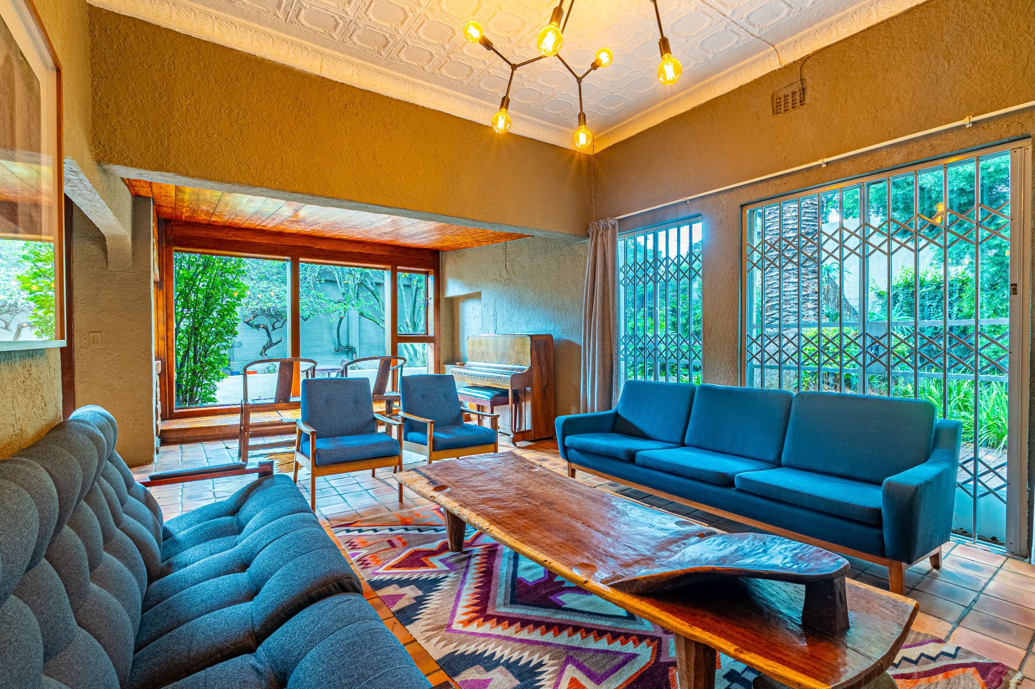 House sold in Parktown North - HP1693947