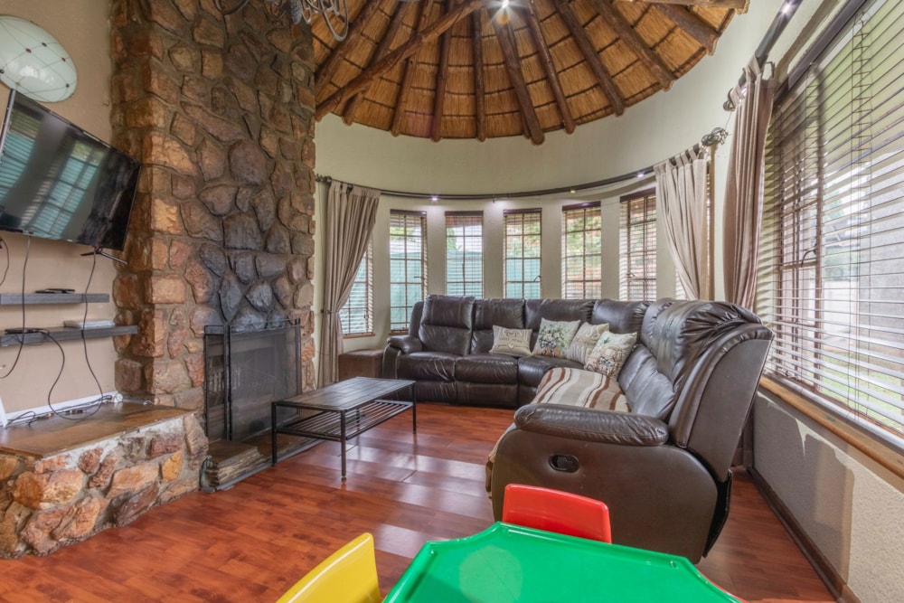 House for sale in Glen Marais - KTP1698850 House for sale in Glen Marais - KTP1698850