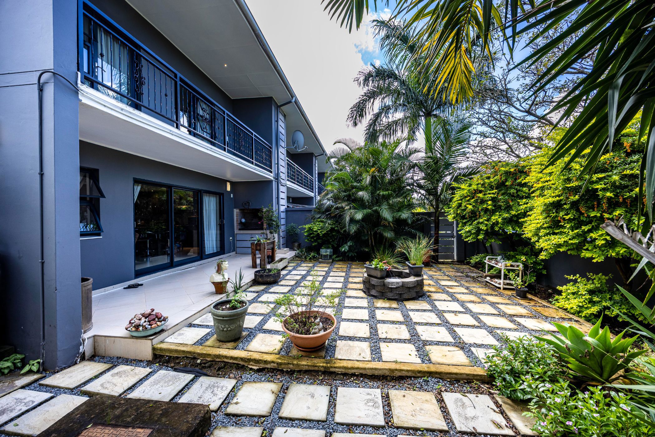 Townhouse for sale in Beacon Bay - 1EZ1697814