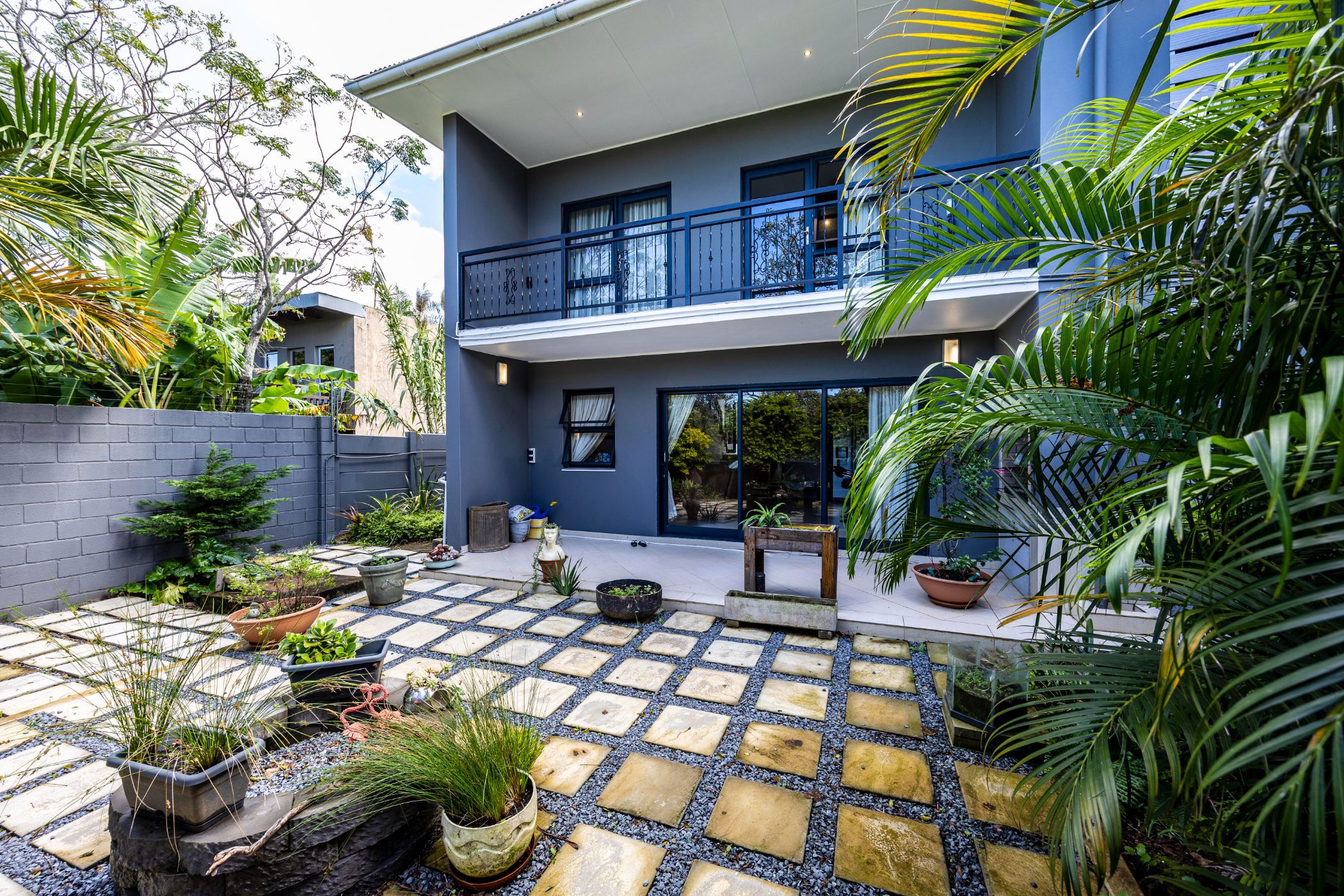 Townhouse for sale in Beacon Bay - 1EZ1697814