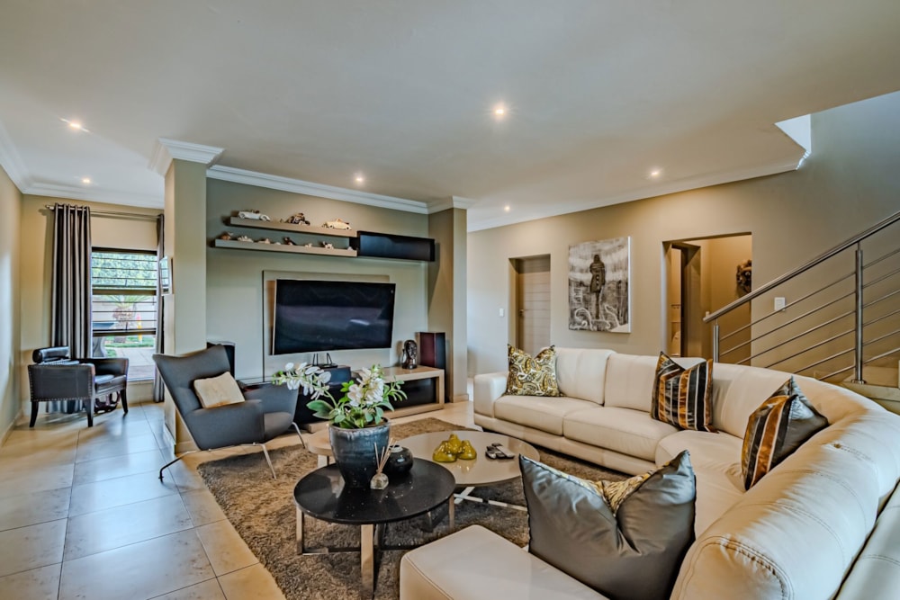 House sold in Rietvlei Heights Country Estate - CN1695310 House sold in Rietvlei Heights Country Estate - CN1695310