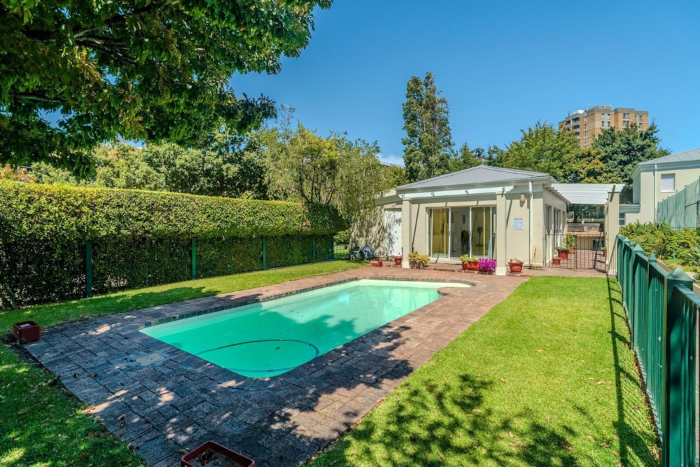 Apartment sold in Rondebosch - KW1695592 Apartment sold in Rondebosch - KW1695592