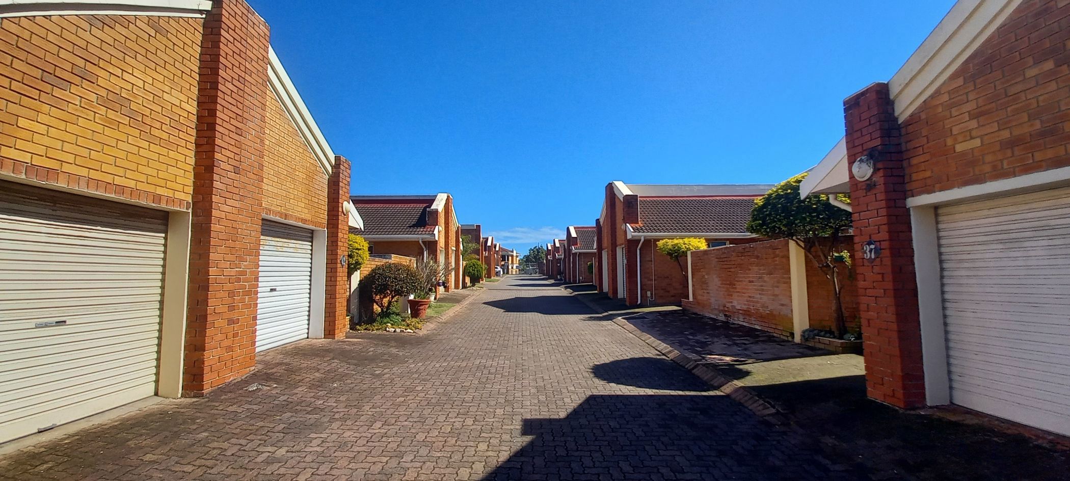 House let in Blue Bend - 1EZ1698839