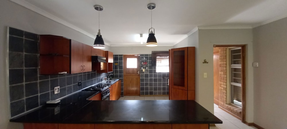 House let in Blue Bend - 1EZ1698839