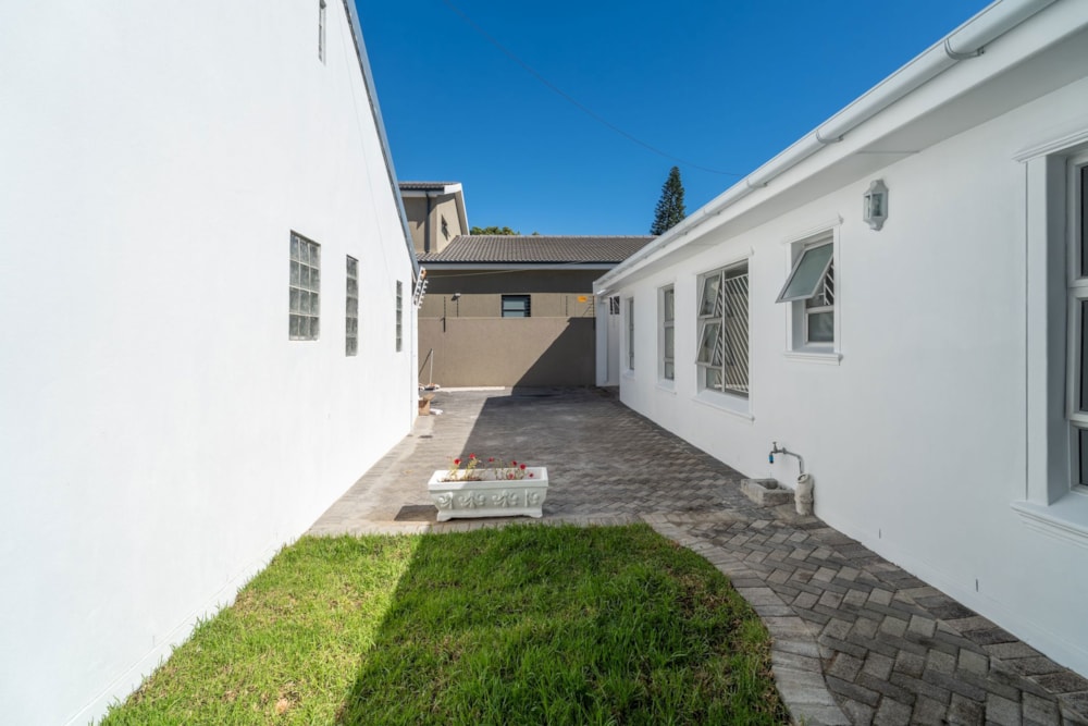 House sold in Claremont, Cape Town - KW1696388 House sold in Claremont, Cape Town - KW1696388