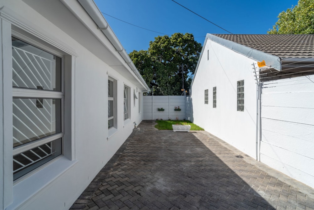 House sold in Claremont, Cape Town - KW1696388 House sold in Claremont, Cape Town - KW1696388