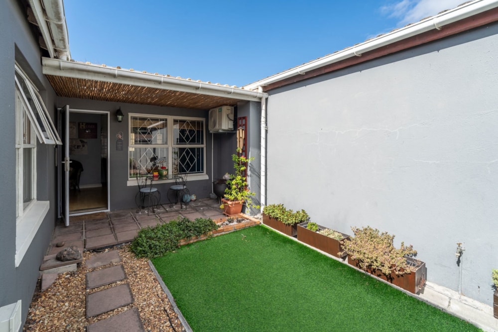 House sold in Kenilworth, Cape Town - KW1697990