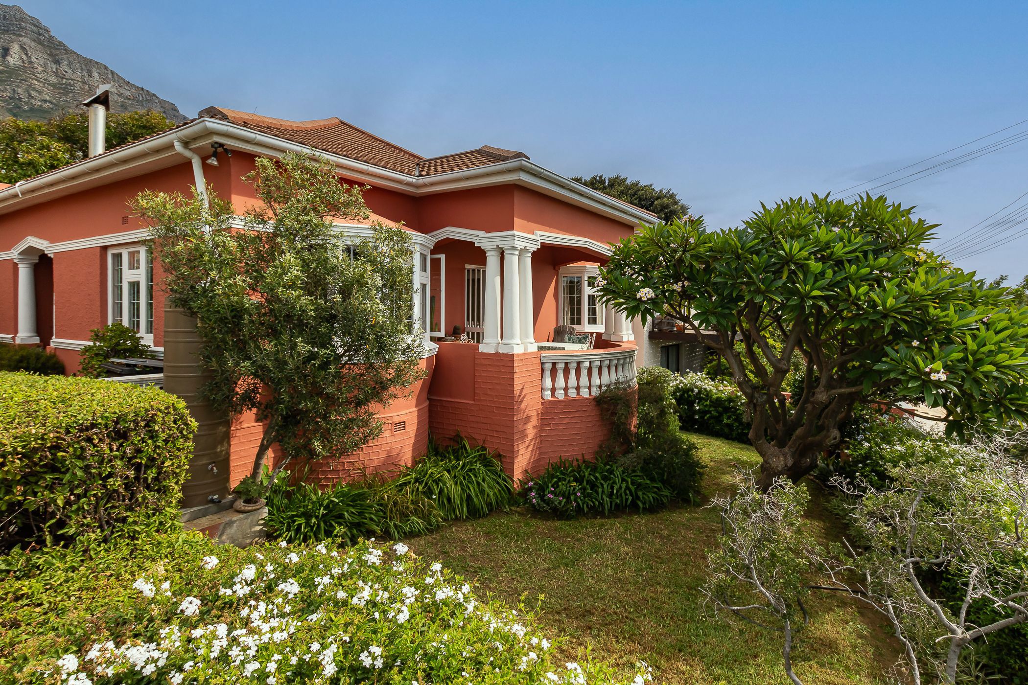 House for sale in Woodstock - KW1698814