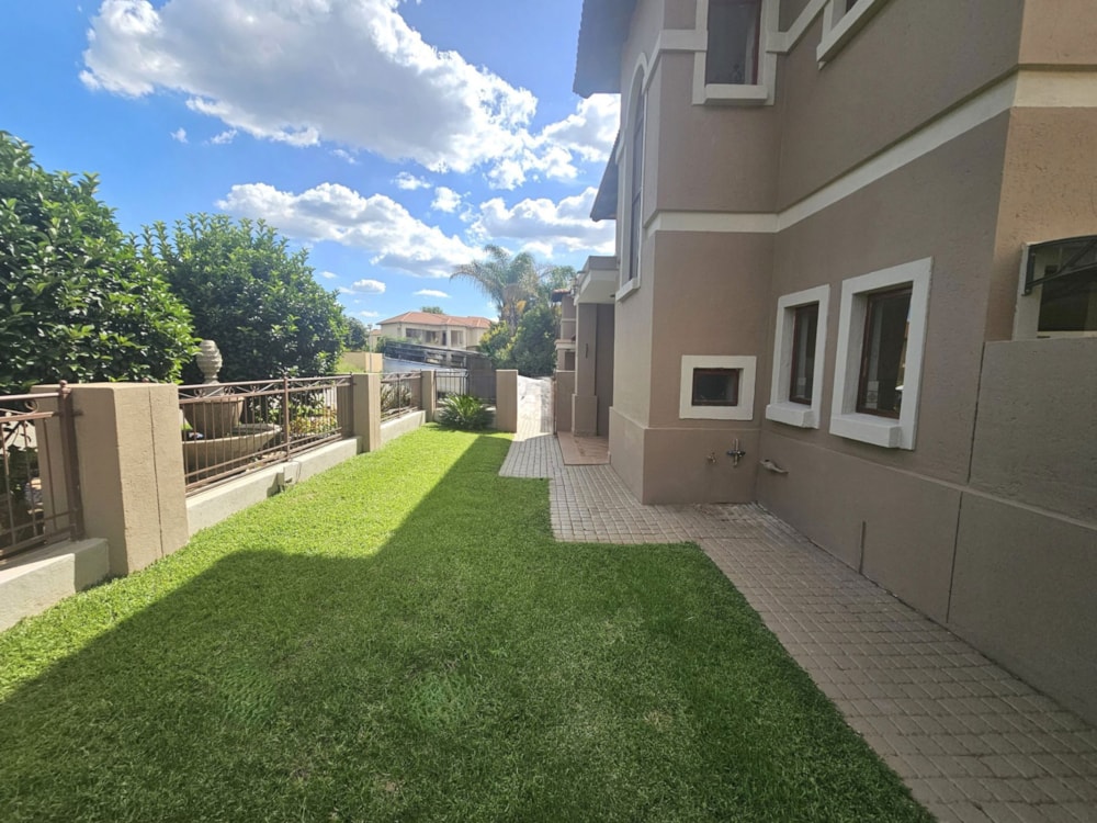 Security estate home for sale in Xanadu - 1HR1691933