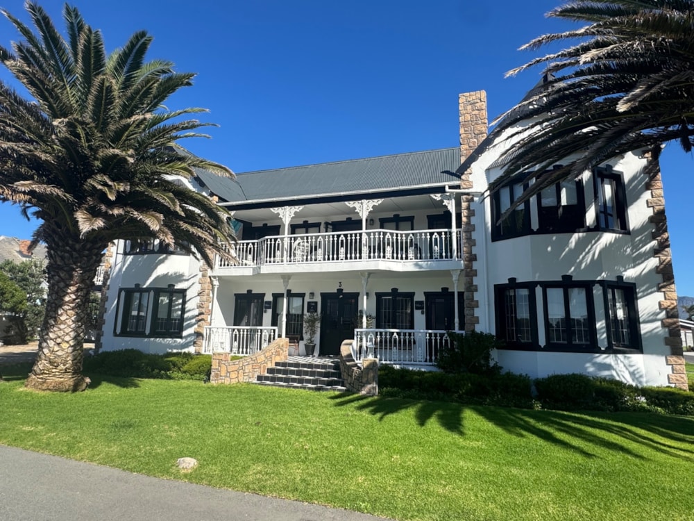 Double-storey house sold in Kleinmond - KN1698009 Double-storey house sold in Kleinmond - KN1698009