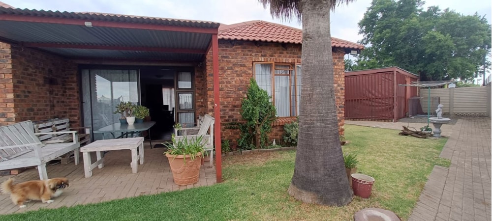 Townhouse let in Langenhovenpark - 1BX1696196 Townhouse let in Langenhovenpark - 1BX1696196
