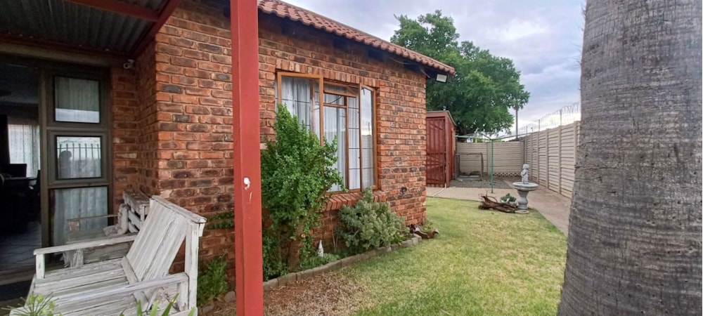 Townhouse let in Langenhovenpark - 1BX1696196 Townhouse let in Langenhovenpark - 1BX1696196