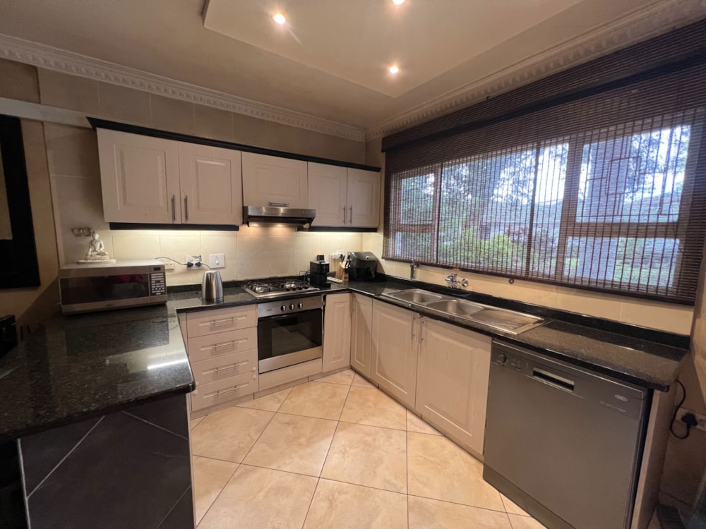 Garden apartment for sale in Mount Edgecombe - 1MT1700550 Garden apartment for sale in Mount Edgecombe - 1MT1700550
