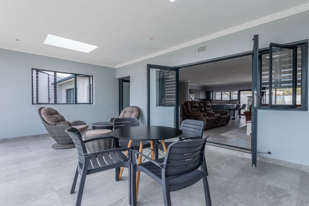 House sold in Melkbosstrand - 1TV1696639 House sold in Melkbosstrand - 1TV1696639