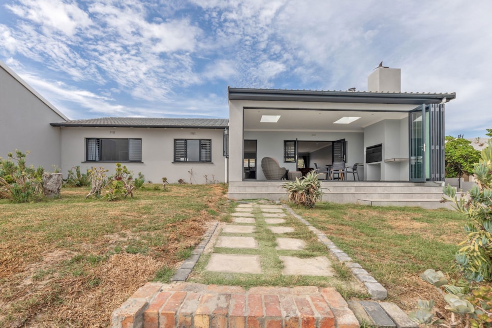 House sold in Melkbosstrand - 1TV1696639 House sold in Melkbosstrand - 1TV1696639