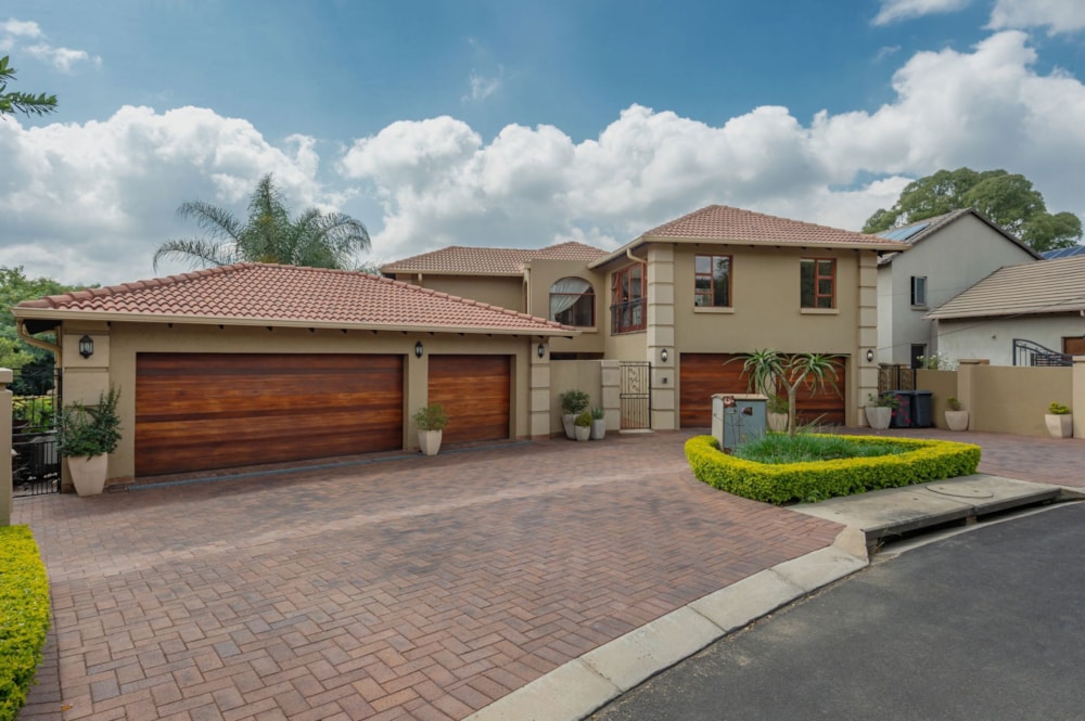 Double-storey house sold in Thornhill Estate - BED1695955 Double-storey house sold in Thornhill Estate - BED1695955