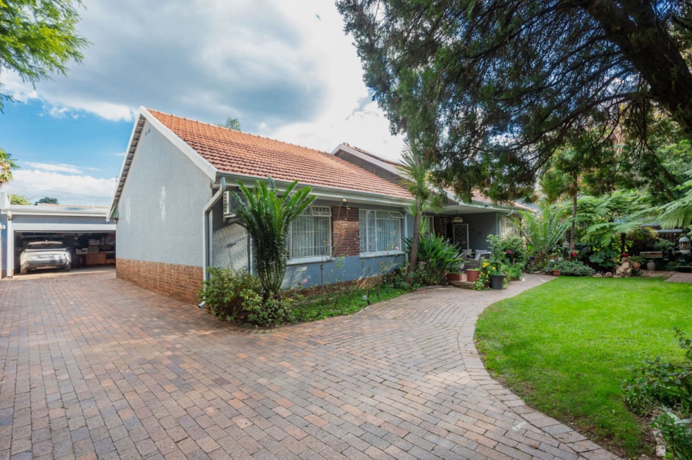 House for sale in Sydenham, Johannesburg - BED1701277