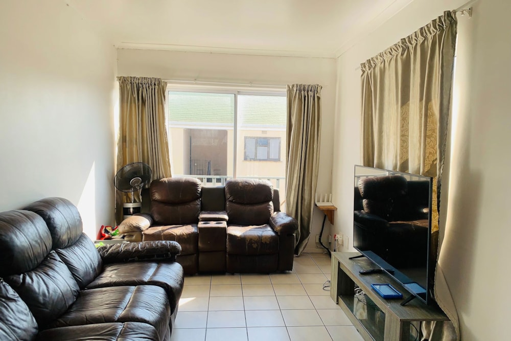 Apartment sold in Maitland, Cape Town - 1TV1700983 Apartment sold in Maitland, Cape Town - 1TV1700983