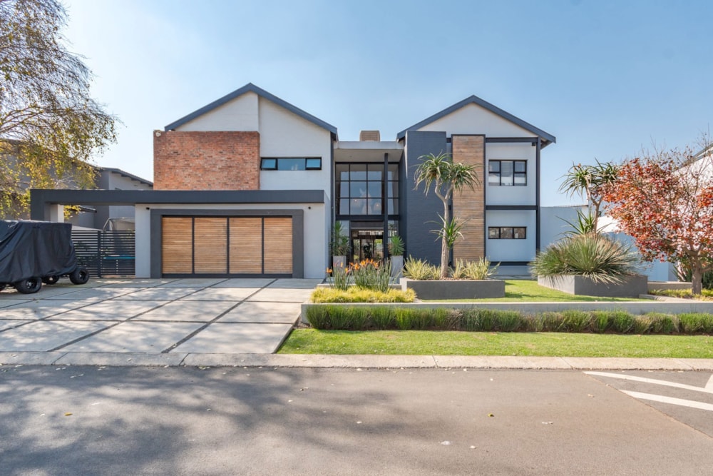 House for sale in Ebotse Golf Estate - EN1700467 House for sale in Ebotse Golf Estate - EN1700467