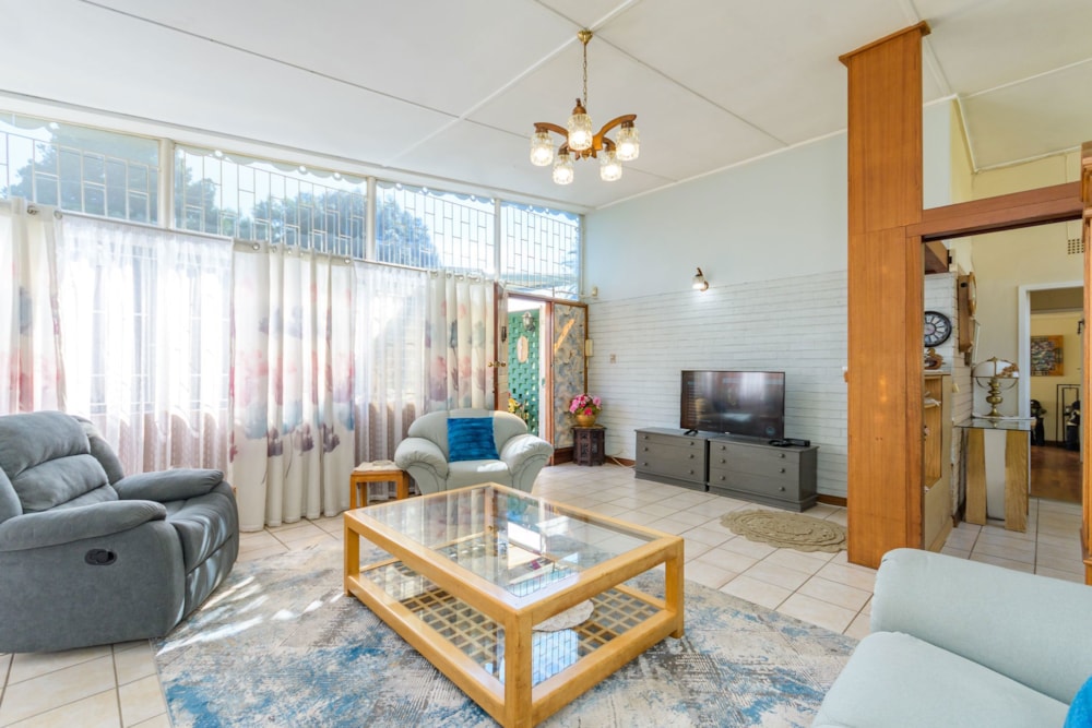 House sold in Farrarmere - EN1700777