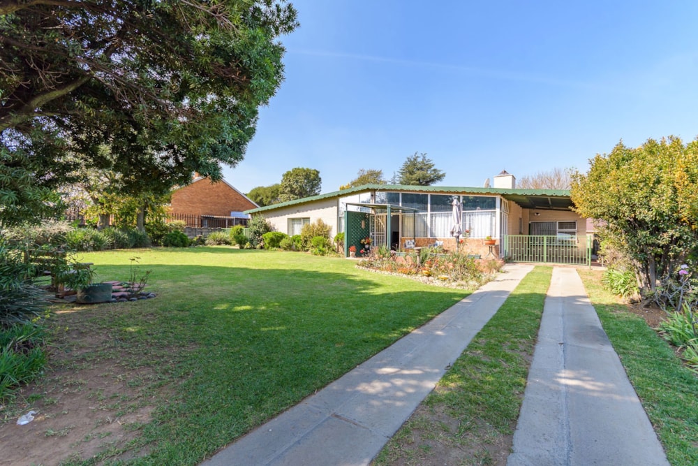 House sold in Farrarmere - EN1700777