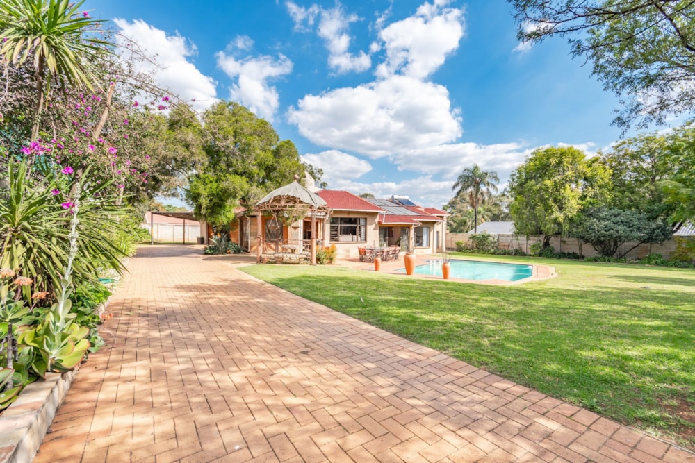 House sold in Farrarmere - EN1695318