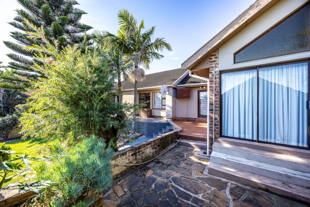 House for sale in Beacon Bay - 1EZ1700696 House for sale in Beacon Bay - 1EZ1700696