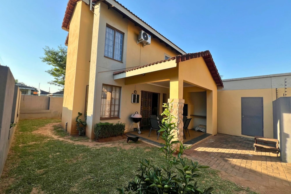 Double-storey house for sale in West Acres - 1NS1700147