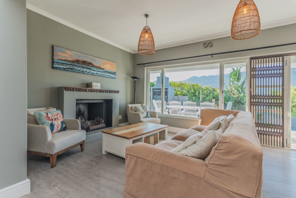 House for sale in Fish Hoek - FH1700002 House for sale in Fish Hoek - FH1700002