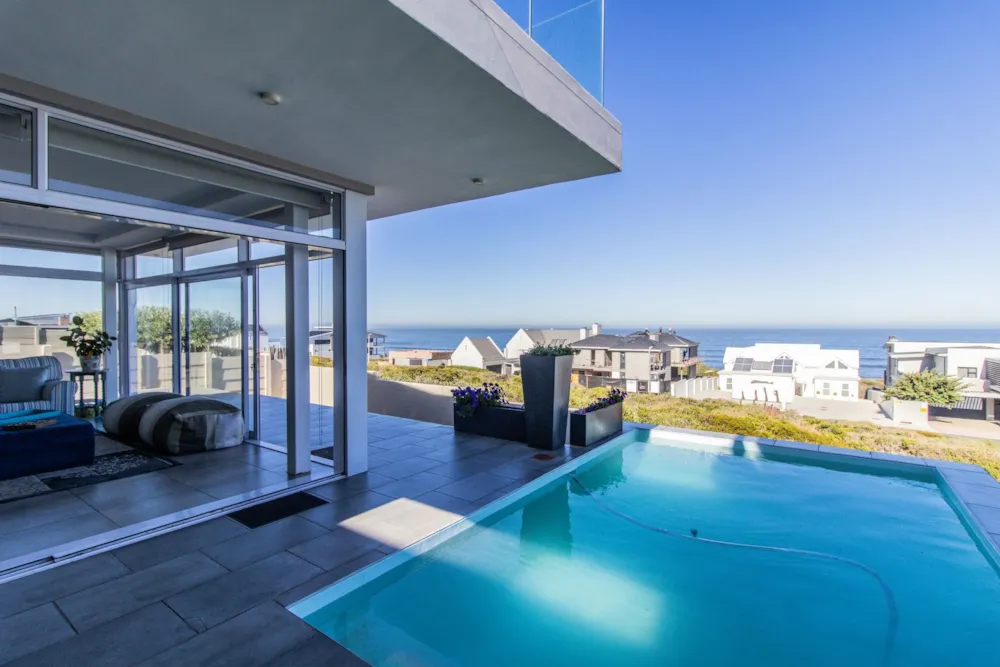 Double-storey house sold in Yzerfontein - LA1700206 Double-storey house sold in Yzerfontein - LA1700206