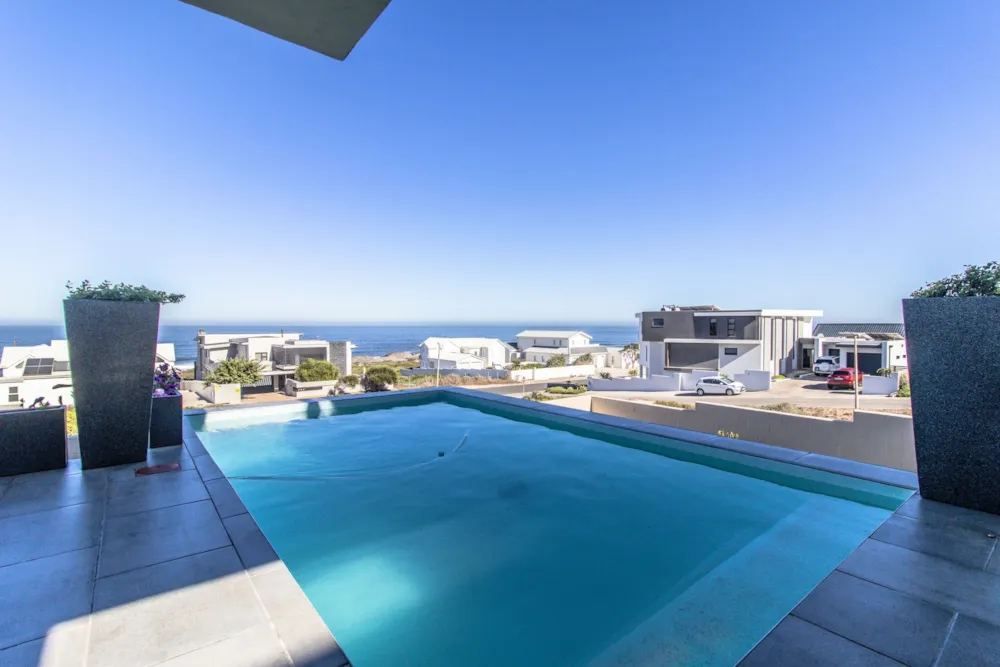 Double-storey house sold in Yzerfontein - LA1700206 Double-storey house sold in Yzerfontein - LA1700206