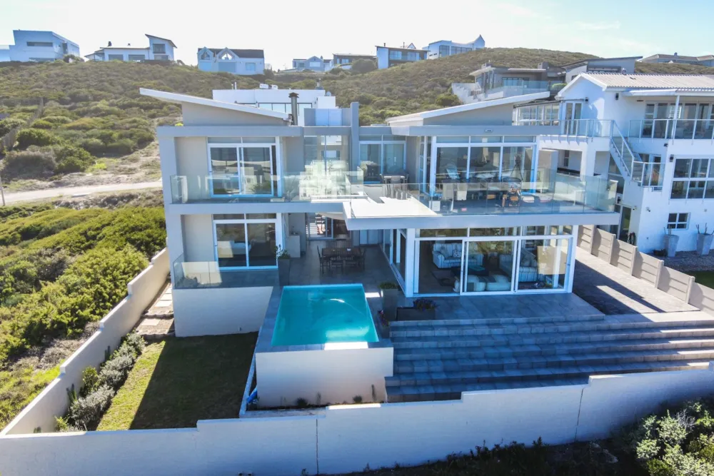 Double-storey house sold in Yzerfontein - LA1700206 Double-storey house sold in Yzerfontein - LA1700206