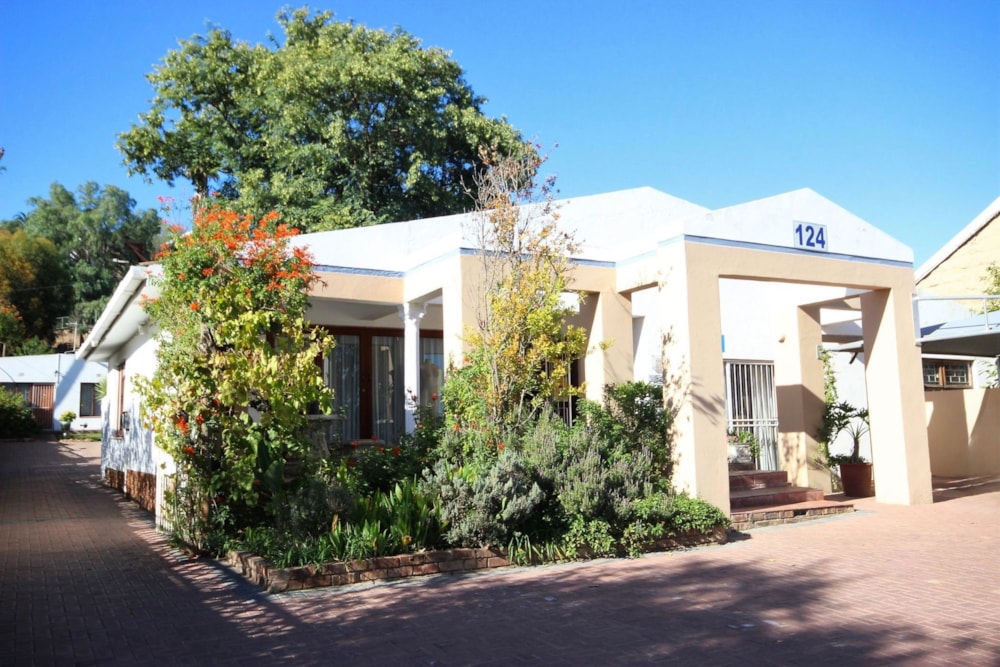 House for sale in Oudtshoorn - 1OU1615215