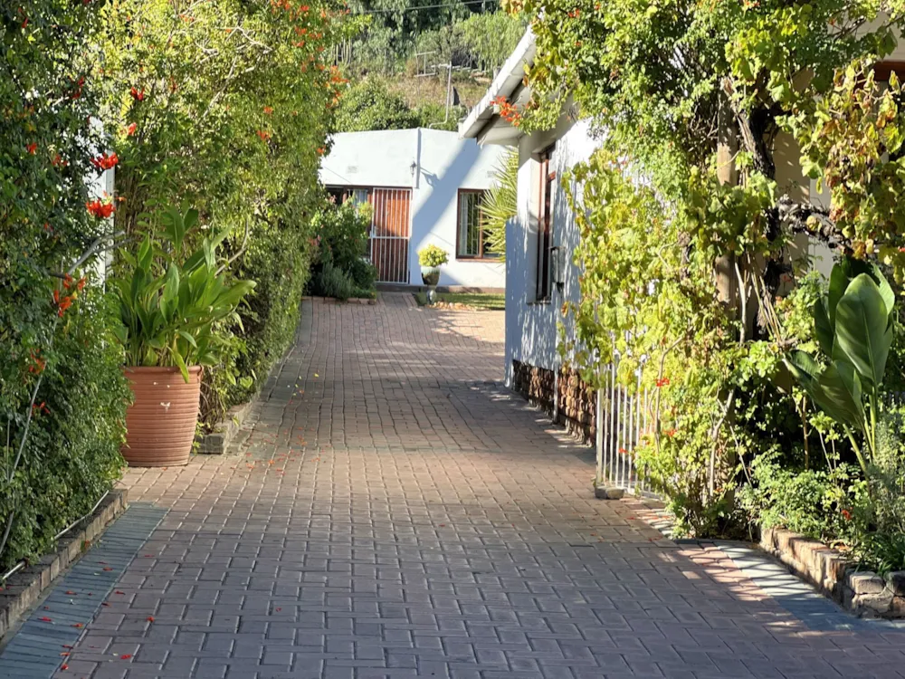 House for sale in Oudtshoorn - 1OU1615215 House for sale in Oudtshoorn - 1OU1615215
