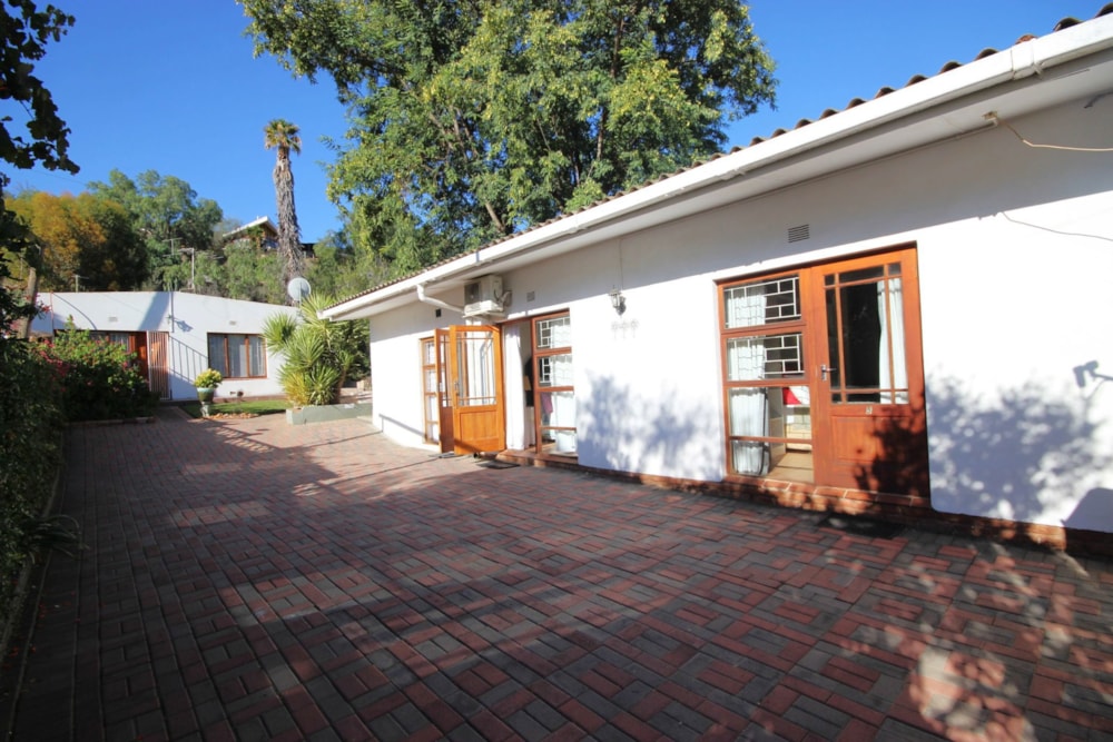 House for sale in Oudtshoorn - 1OU1615215