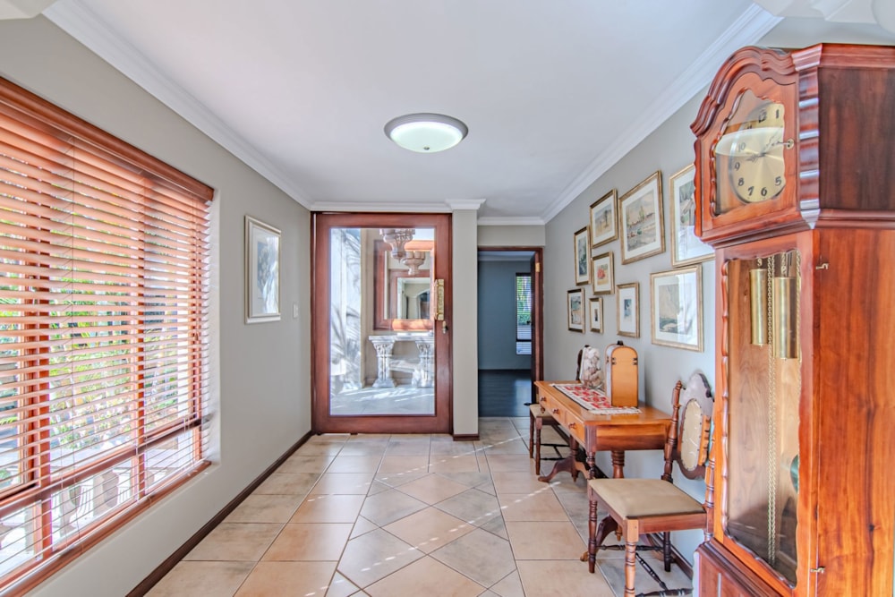 House for sale in Waterkloof, Pretoria East - PT1698868 House for sale in Waterkloof, Pretoria East - PT1698868