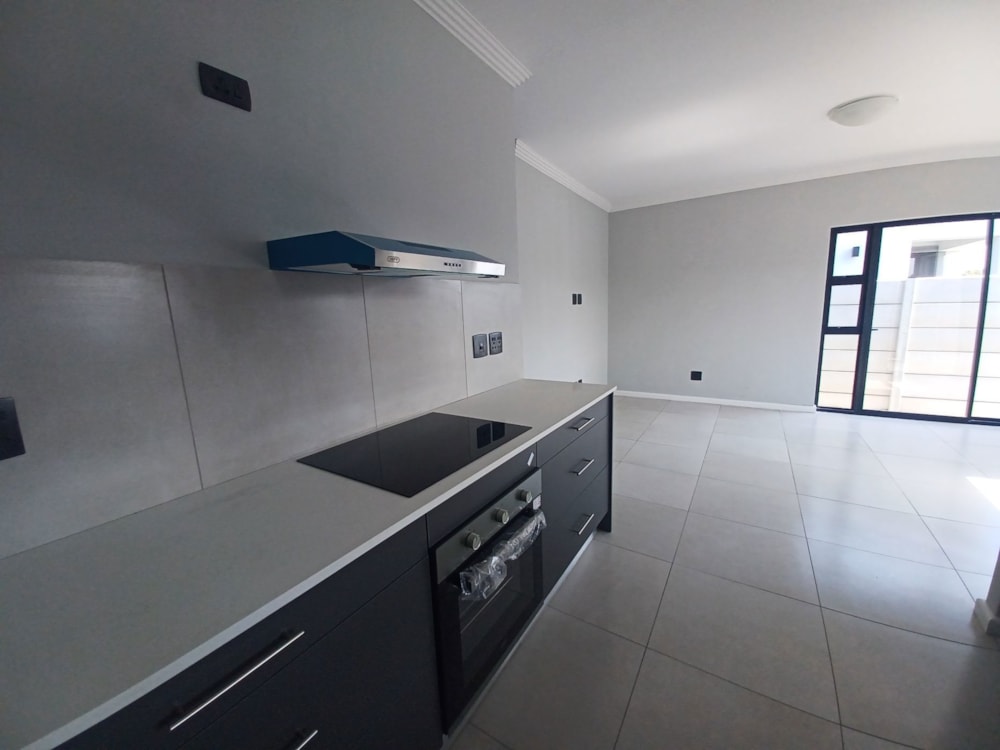 House for sale in Grassy Park - 1OT1668827 House for sale in Grassy Park - 1OT1668827