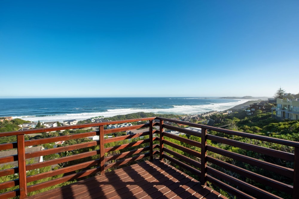 House for sale in Brenton on Sea - 1KG1702071 House for sale in Brenton on Sea - 1KG1702071