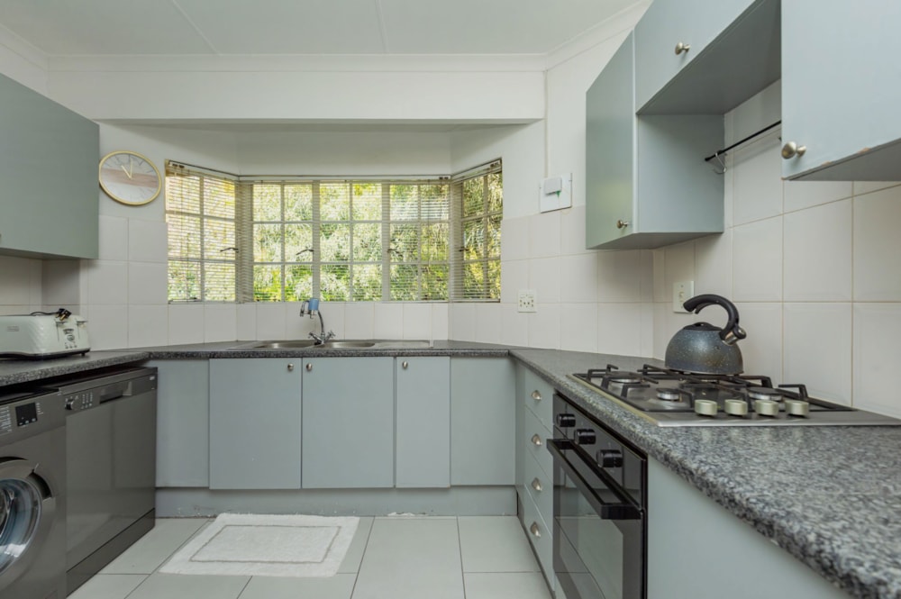 Cluster sold in Thornhill Estate - BED1699449 Cluster sold in Thornhill Estate - BED1699449