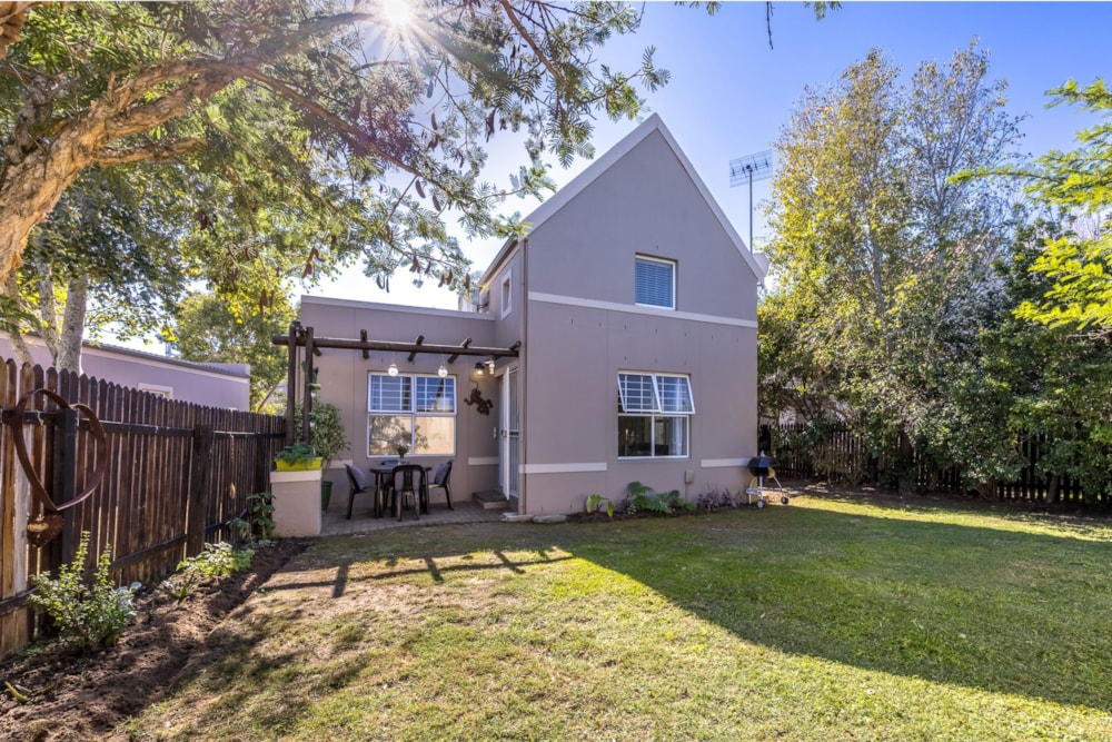 Townhouse sold in Sonstraal Heights - DBV1699445 Townhouse sold in Sonstraal Heights - DBV1699445