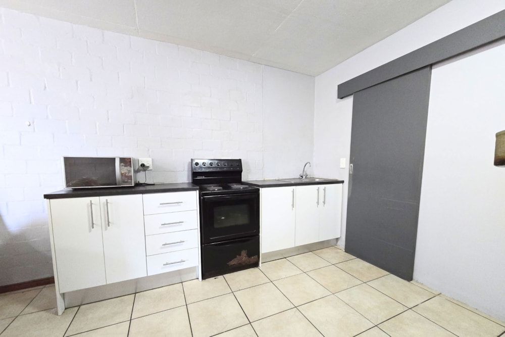 Apartment for sale in Wynberg, Cape Town - KW1701510