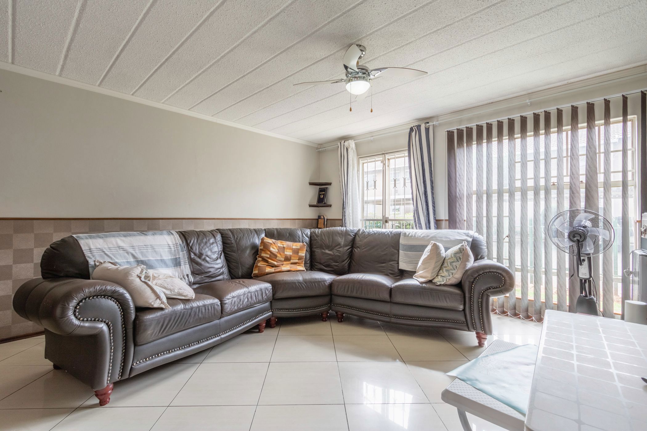 Townhouse for sale in Ravenswood - BOK1698360